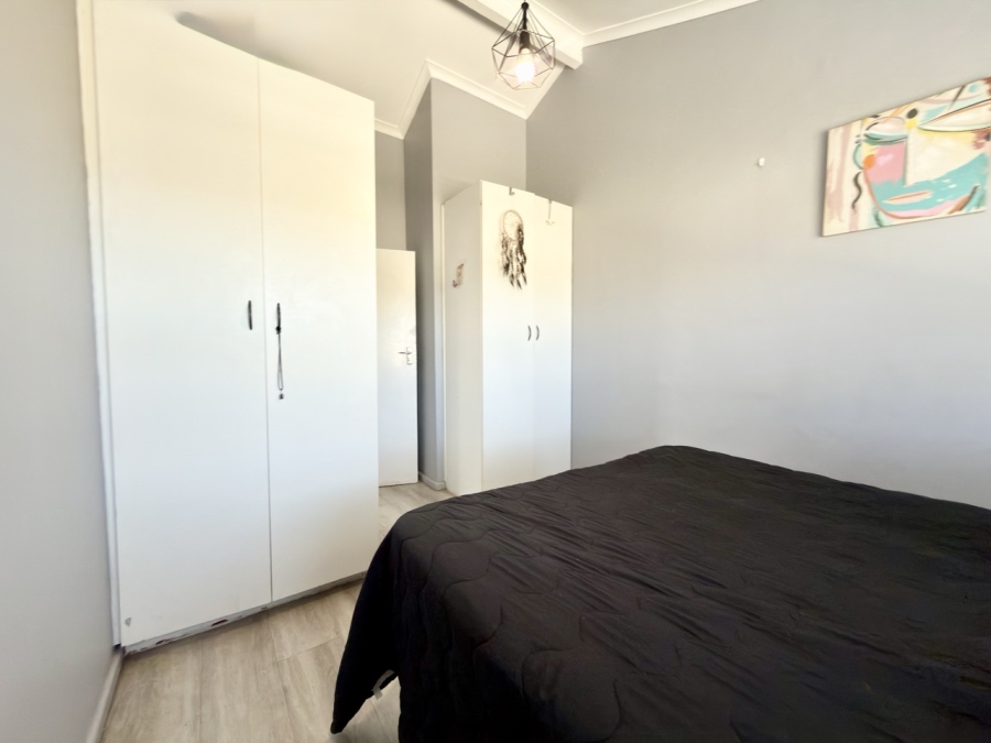 2 Bedroom Property for Sale in Flamingo Vlei Western Cape